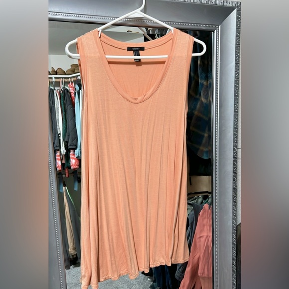 Flowy Dress - Picture 2 of 3